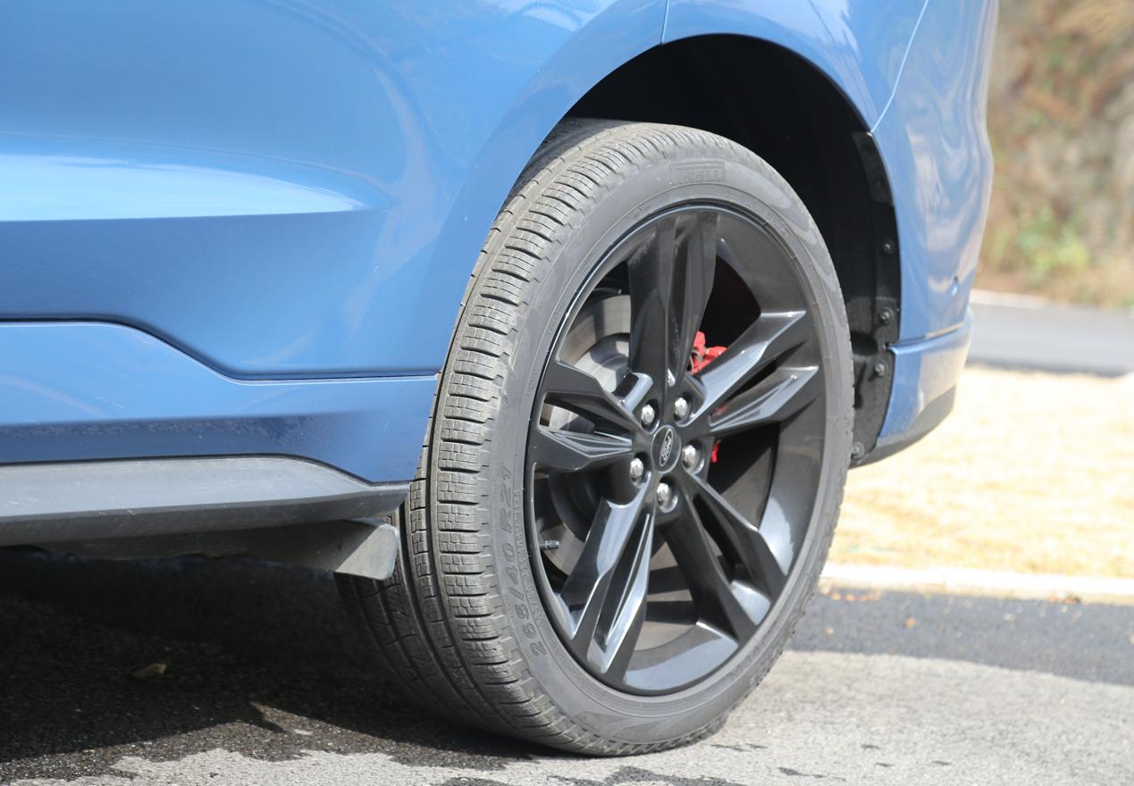 锐界plus运动版和普通版如何选,福特新suv比锐界大