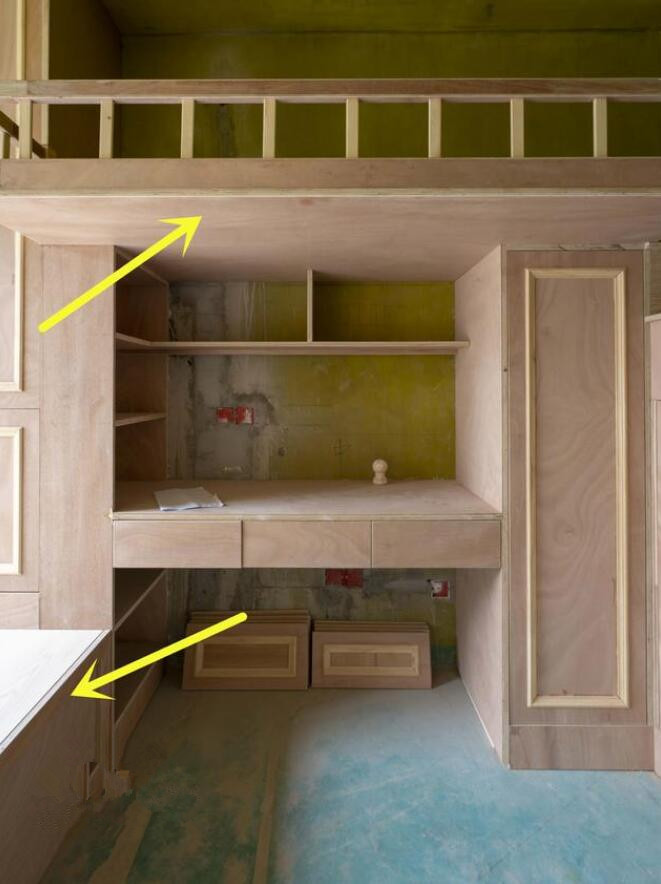 花8千块叫木工做上下床，还是第一次见这种床，连衣柜书桌都有了