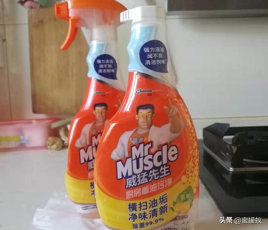 顶吸油烟机如何清理油垢,怎样清洗油烟机油垢最好的方法