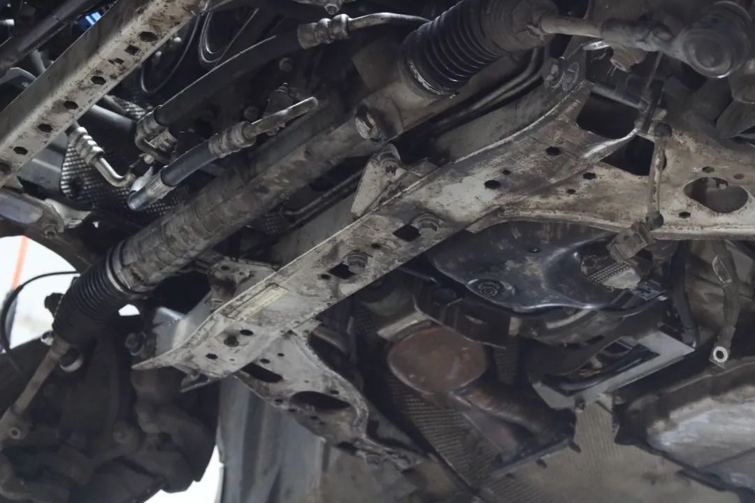 修复二手宝马e90,06宝马e90翻新全过程