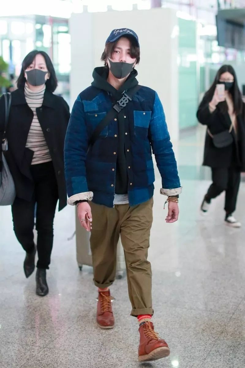 陈坤穿搭风格,怎样穿搭才减龄男