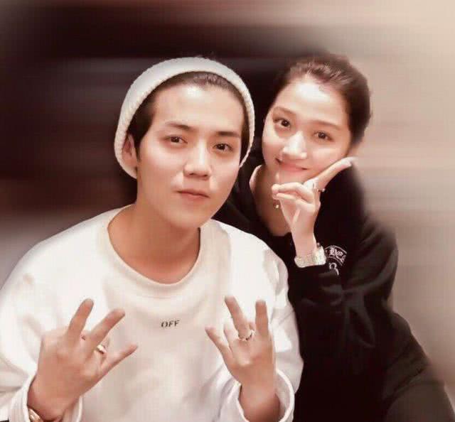 鹿晗关晓彤恋爱经历,鹿晗关晓彤的恋爱史