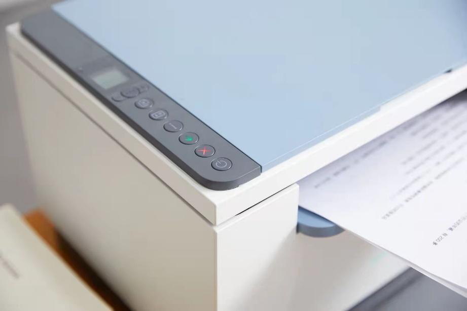 逃离朝九晚五，自由职业者靠什么养活自己？