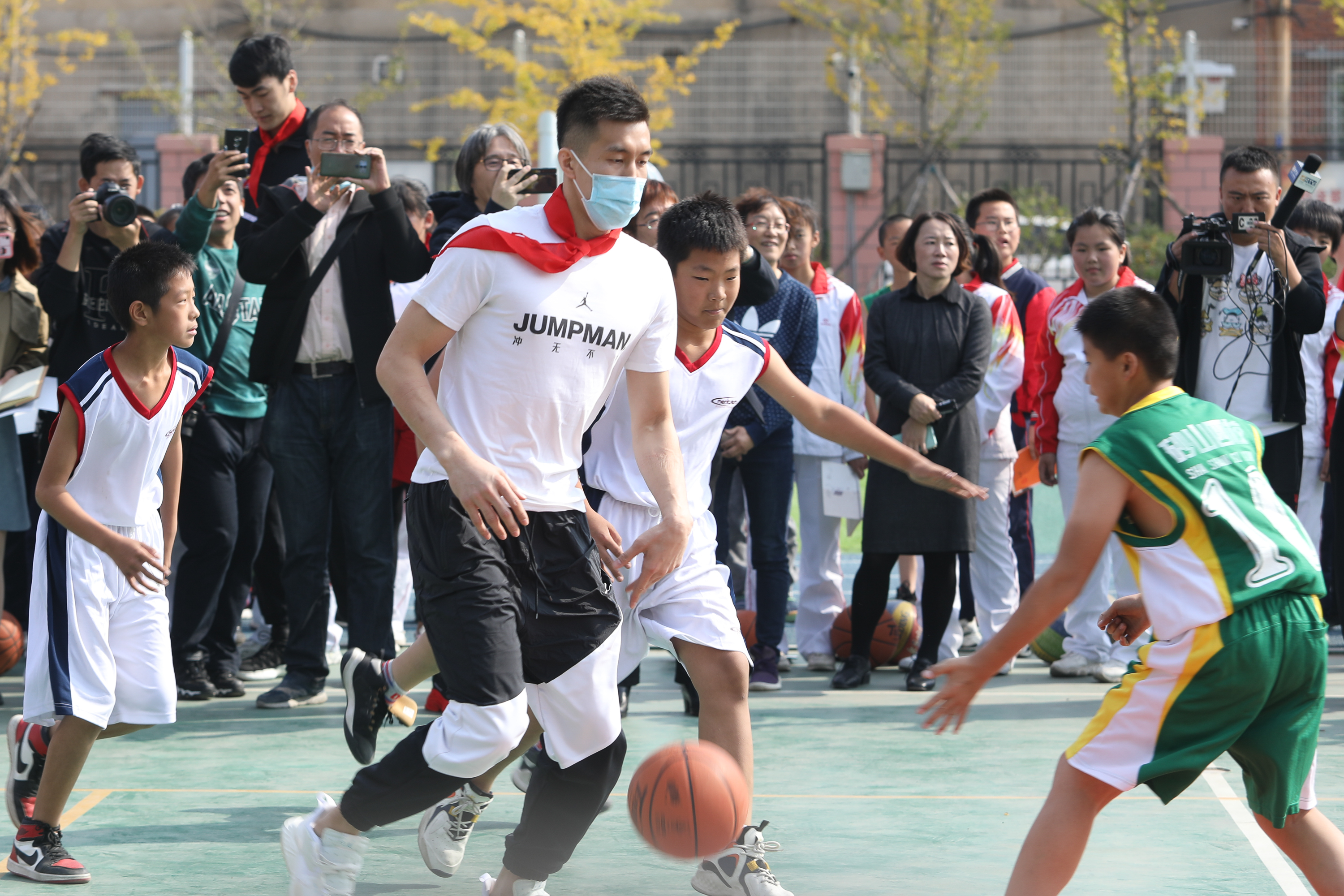 辽篮球员进校园活动,辽篮决赛回放郭艾伦