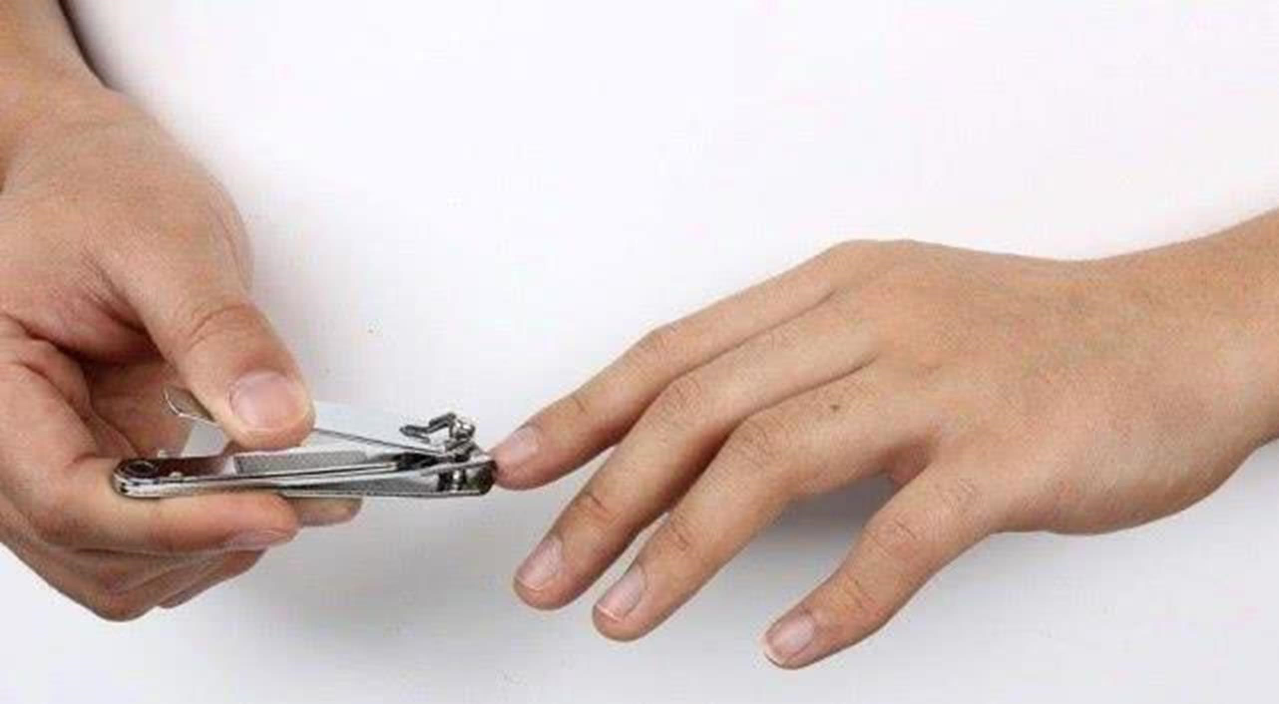 指甲剪了不好看怎么剪才能变好看,怎么修剪出好看的指甲