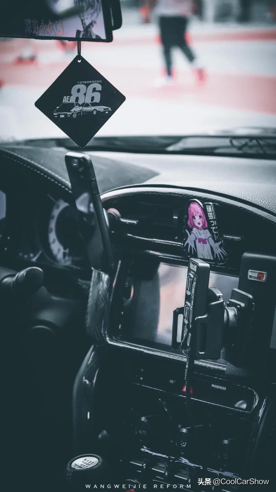 小伙爆改bj80,丰田86手动挡爆改