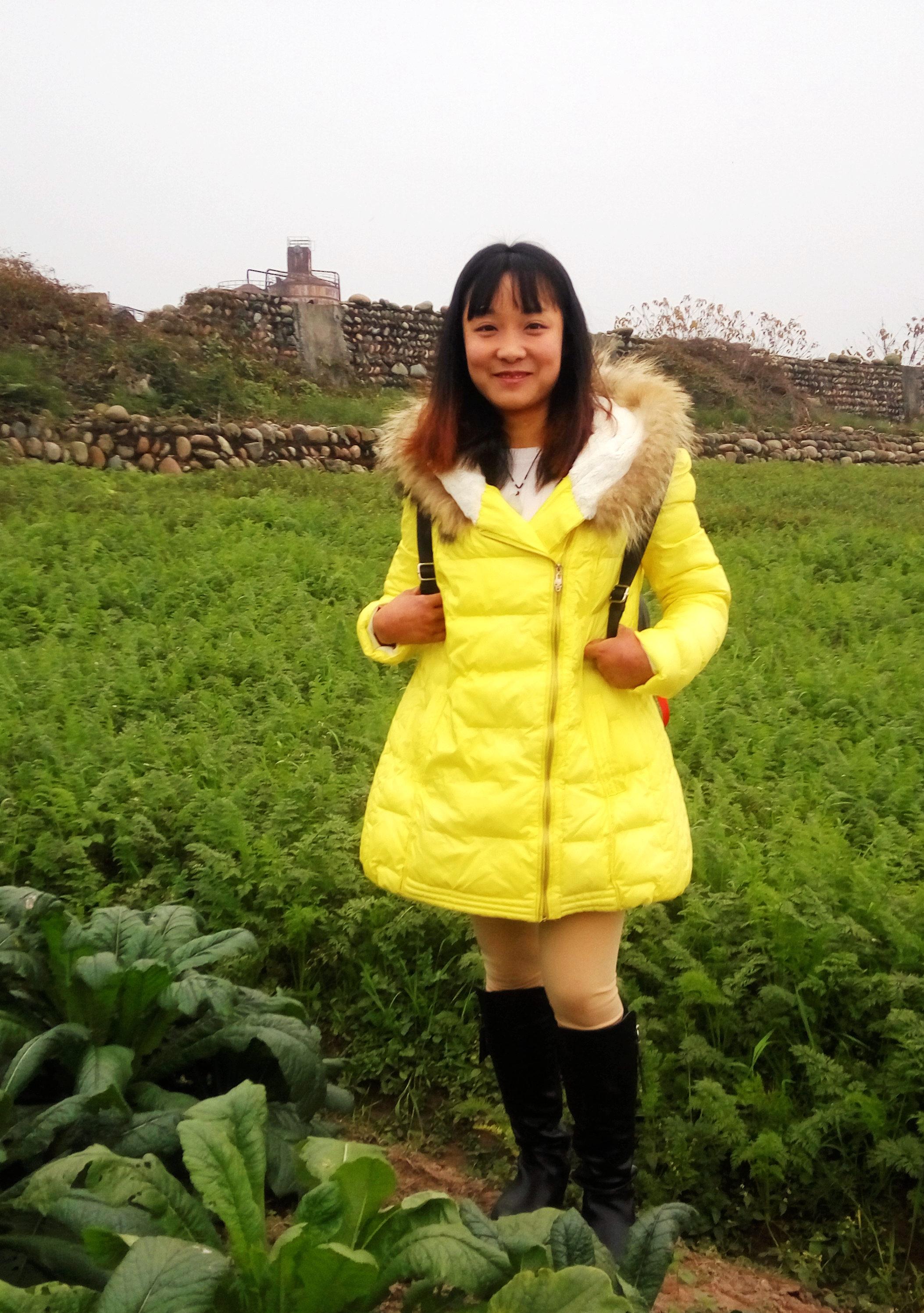 四川洪雅：这个“黑妹”不简单年纪轻轻当老板