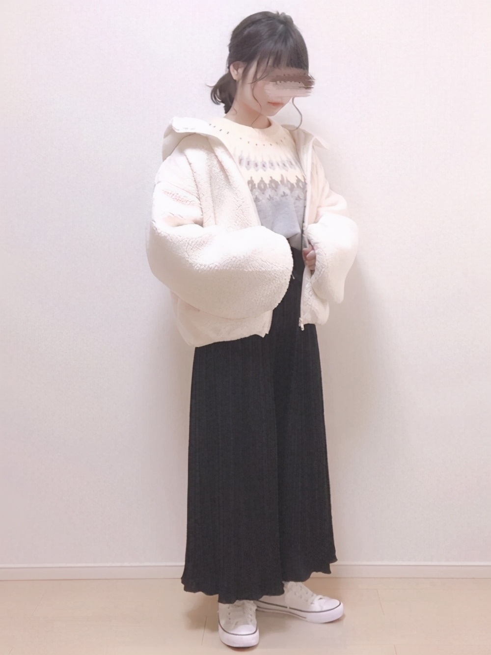 故事始于冬初,百褶裤的穿搭