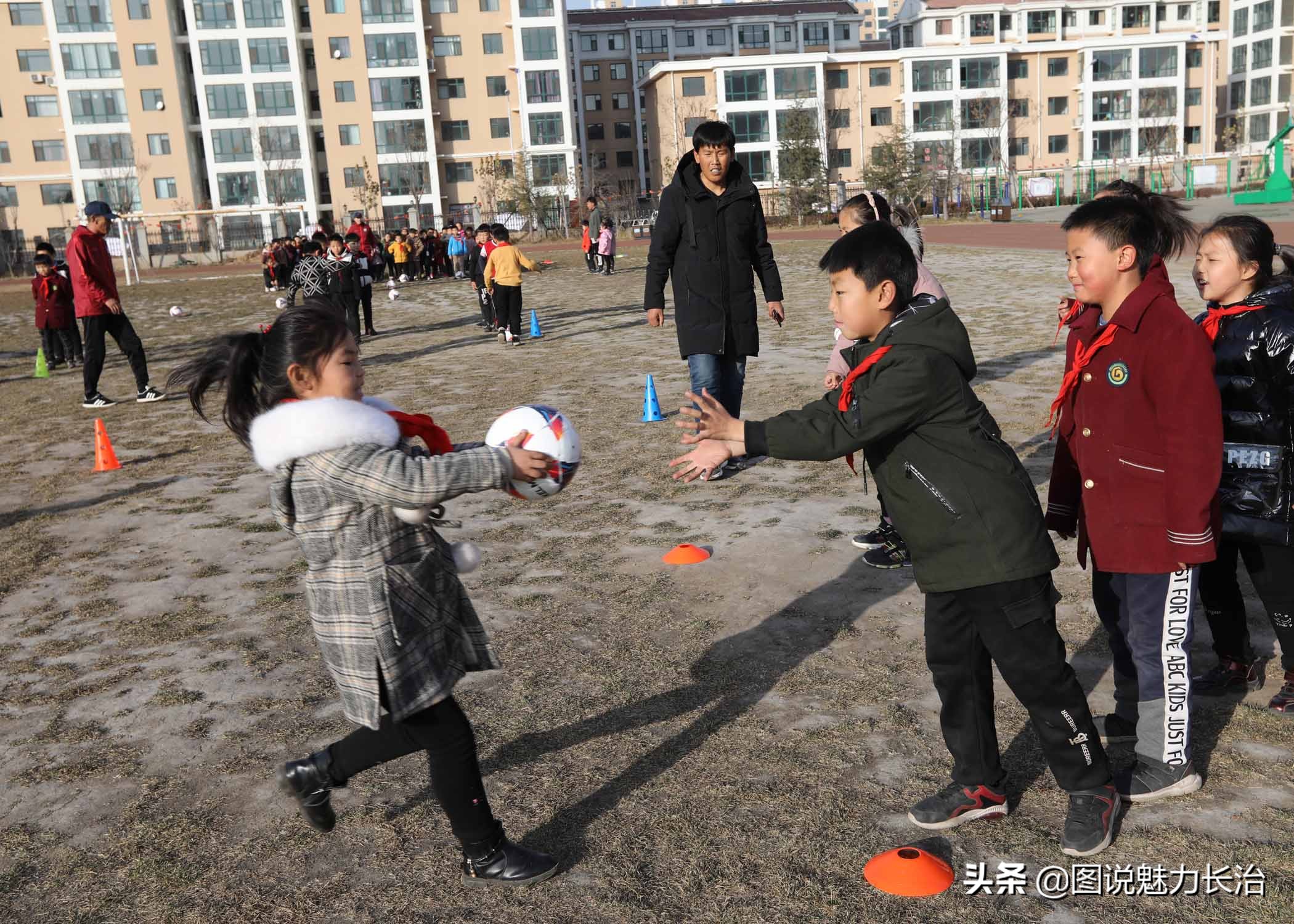 山西省足球公益培训,足球公益活动助力青训