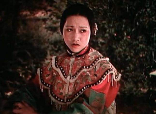 黄柳霜从洗衣工女儿到好莱坞传奇,黄柳霜在好莱坞当过主角吗