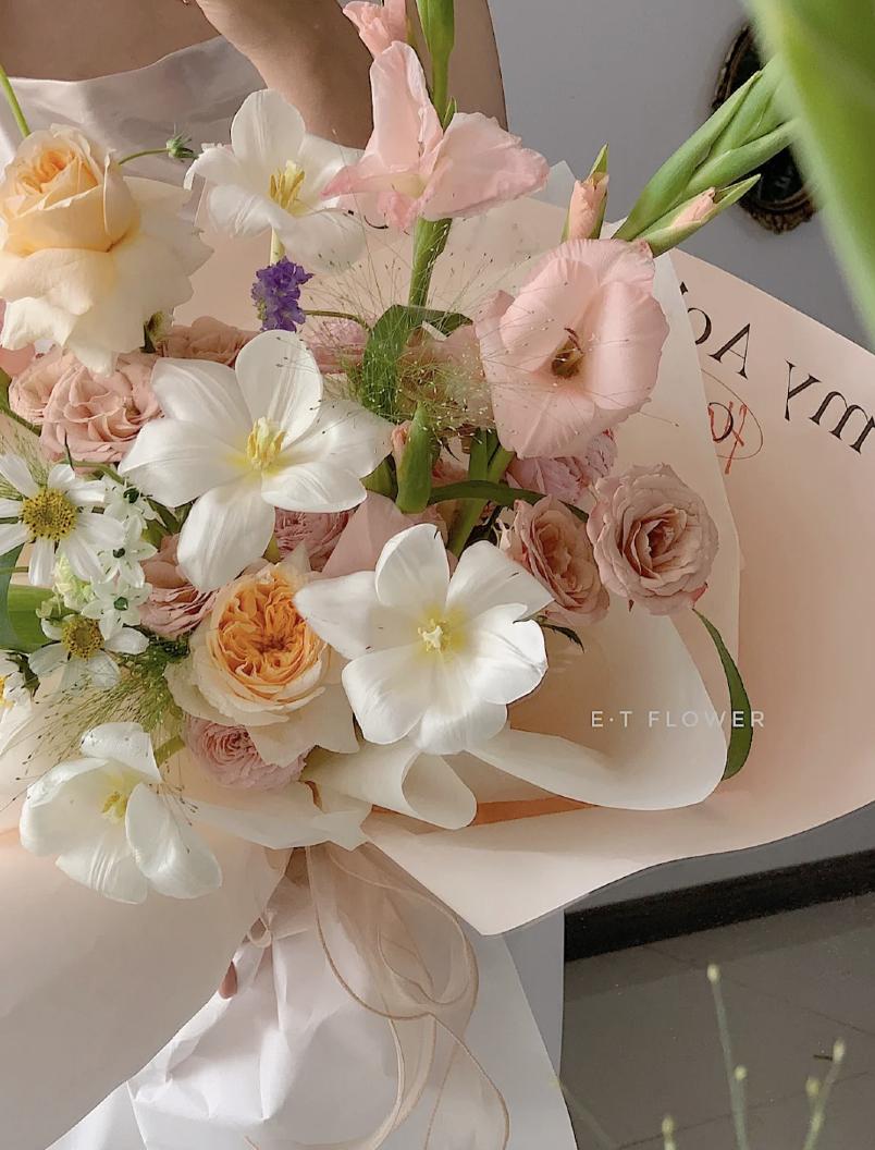 家里要有氛围感什么花比较好,家里高级的花