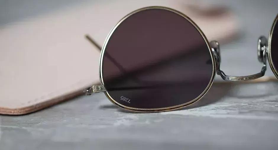 太阳镜最佳戴法,智能穿戴太阳镜