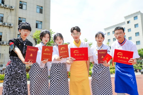 江苏初中毕业上职校选什么专业,初中毕业去职高学什么技术比较好