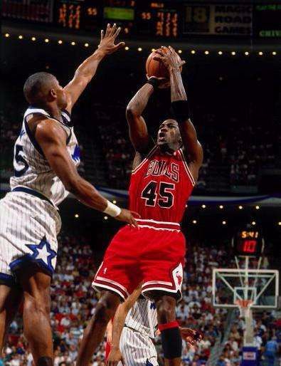 95年魔术对火箭,95年公牛为什么输给魔术