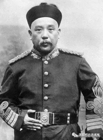 袁世凯戴帽子银元多少钱,民国三年袁世凯一元值多少钱