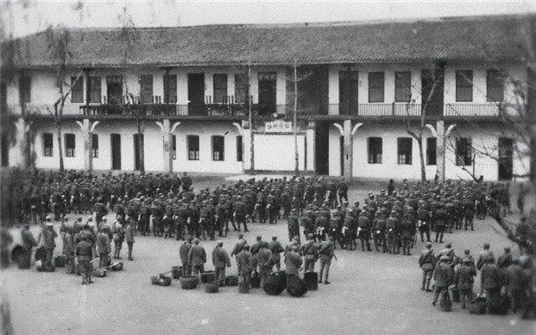 七旬老人跳河轻生事件,70岁老人跳河事件