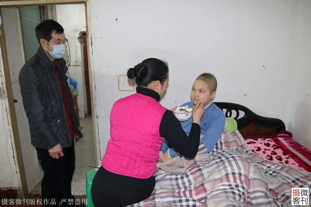 13岁女孩白血病3年花了80万,13岁女孩白血病3年花了80万捐款