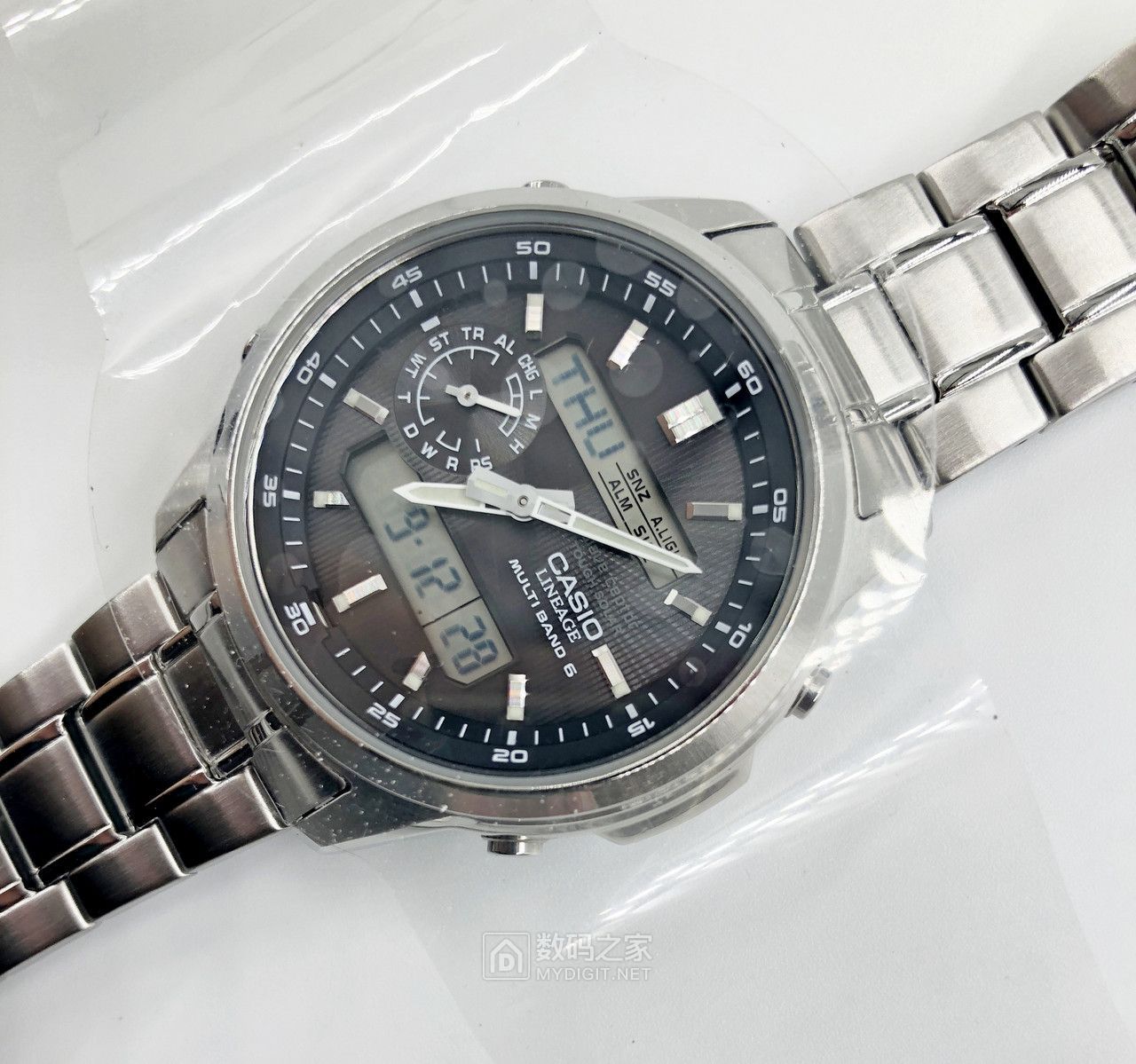 卡西欧光动能mrws300h,卡西欧lcw-m300d怎么验证真假