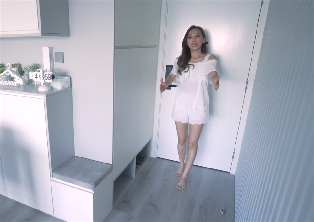 女孩在香港的4平方蜗居生活,香港330平别墅独居