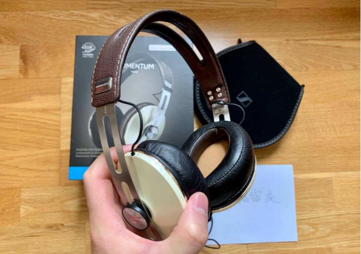 森海塞尔佩戴,戴上耳机森海塞尔