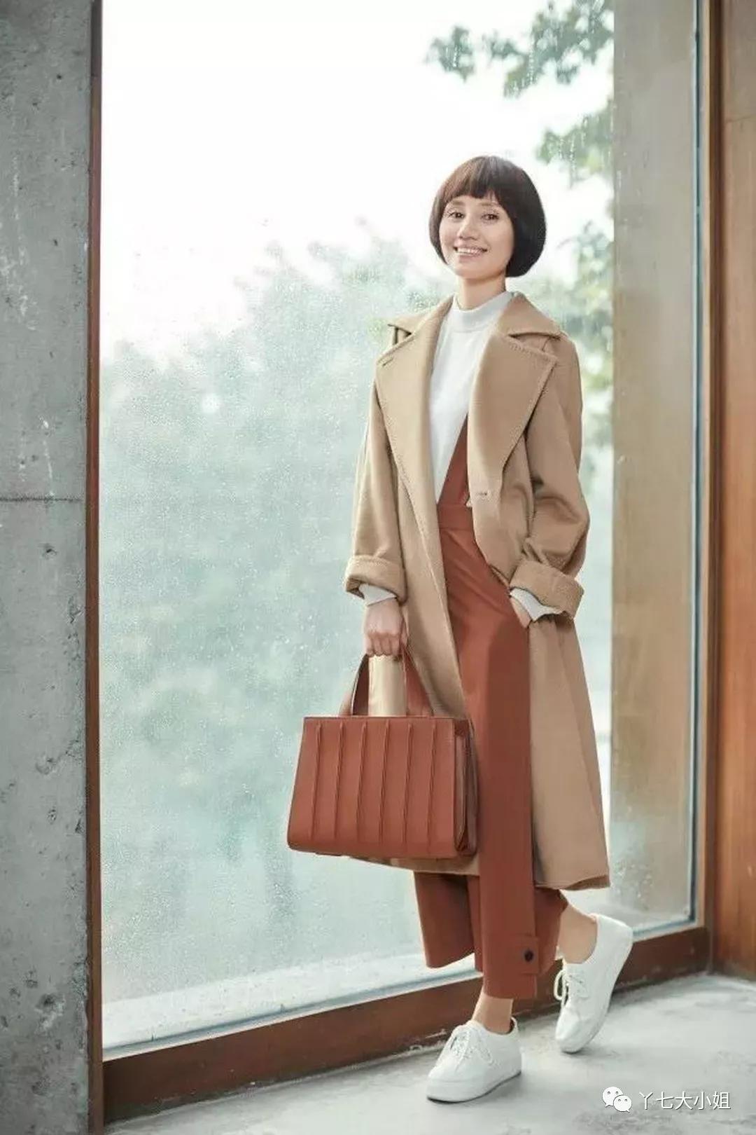 秋冬一定要穿出时髦贵气感,今年秋冬最时髦的颜色搭配