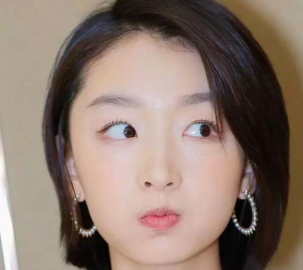 全新“微闪妆”，美得让人离不开眼睛