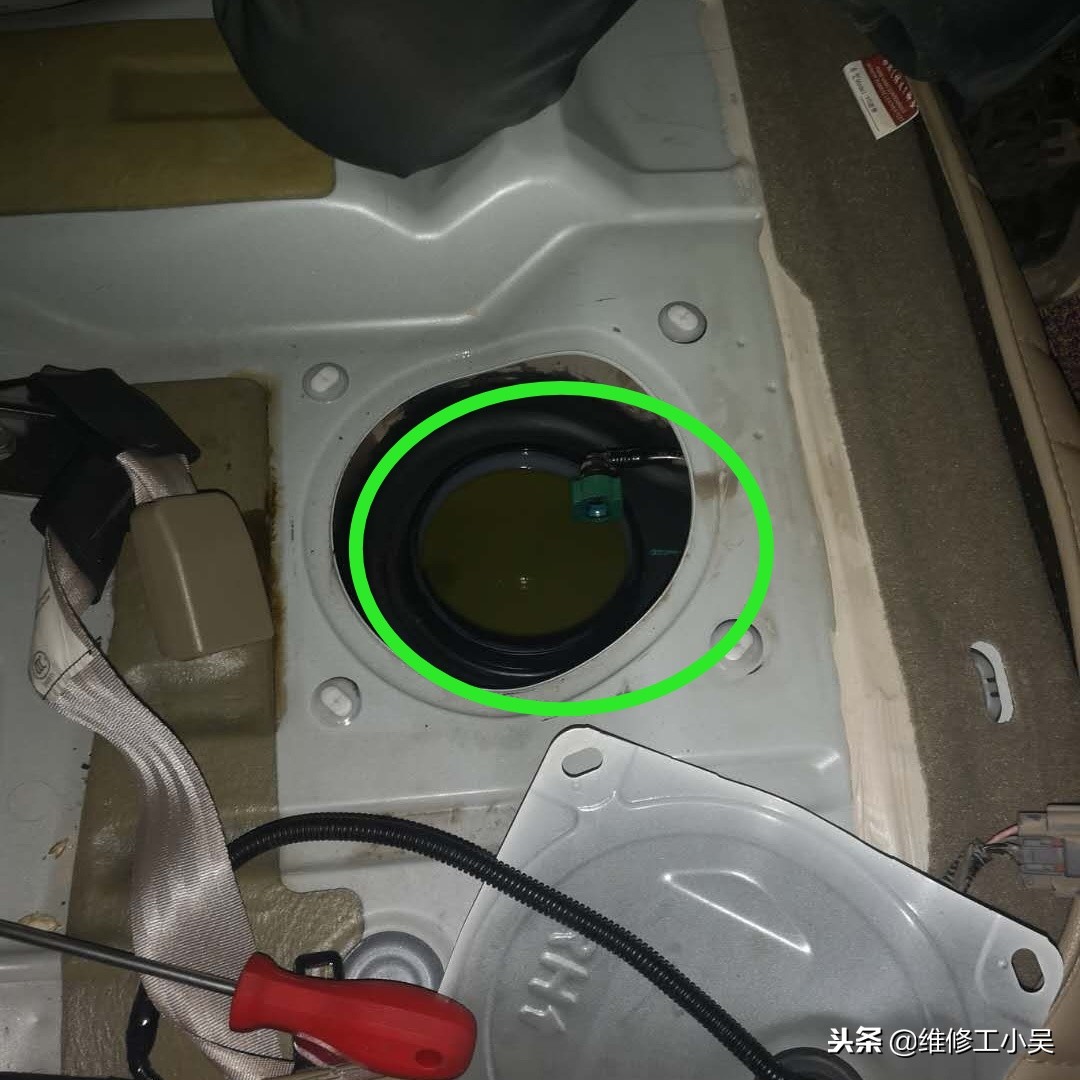 7万公里汽油滤芯拆解,7万公里汽油滤芯该换了吗