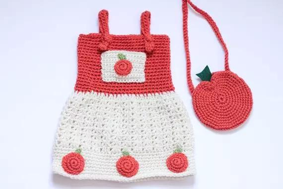 如何钩小包上的小装饰,钩个随身小包包好看