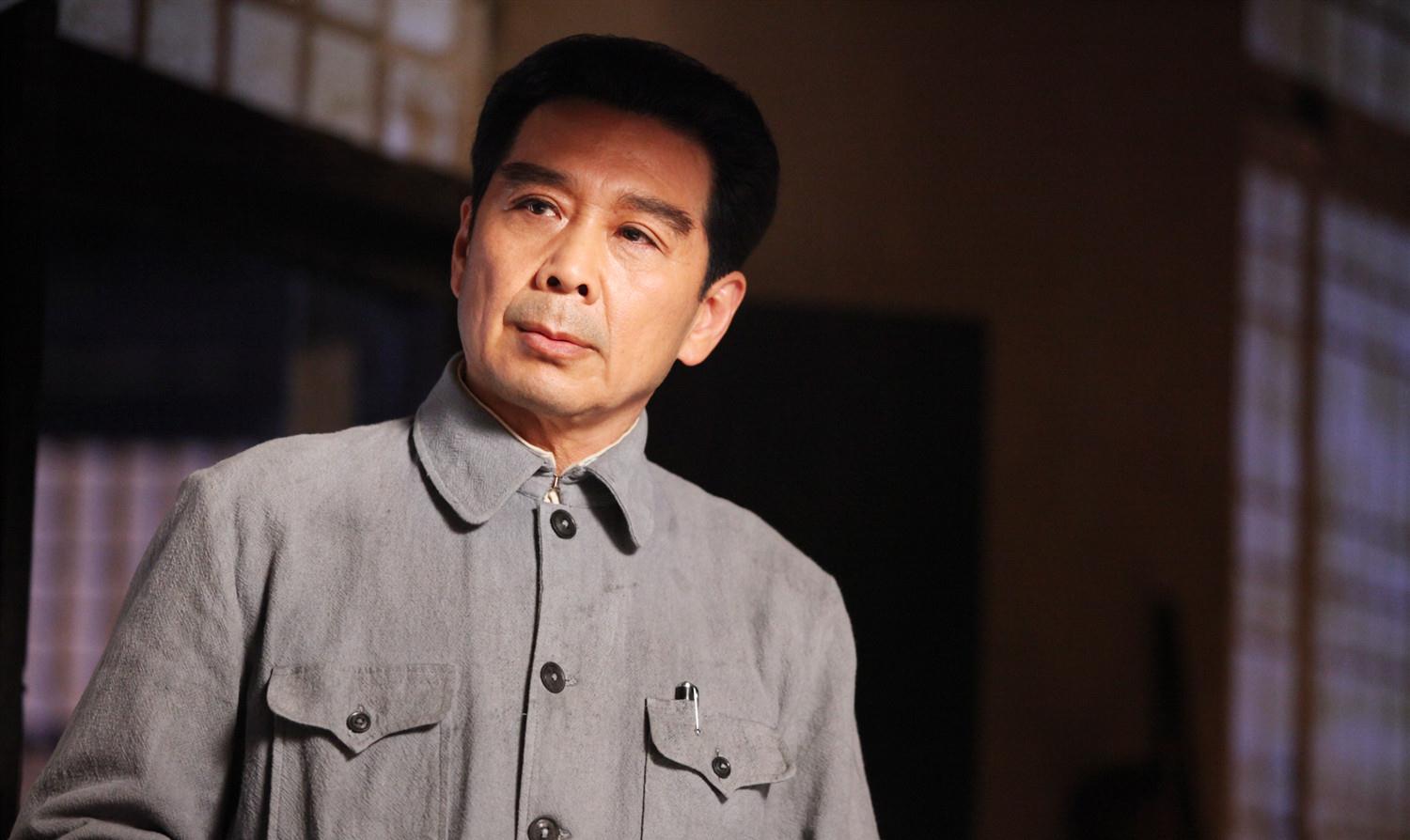 国宝“九龙杯”被偷，周总理为不伤及外宾友谊，是如何智取归还的