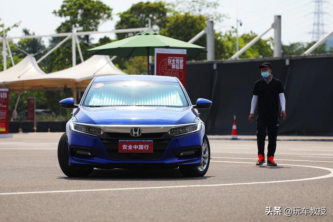 进攻型驾驶有哪些技巧,简述防御性驾驶的操作方法