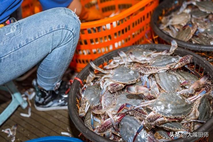 挑梭子蟹怎么挑,怎么挑梭子蟹肥美