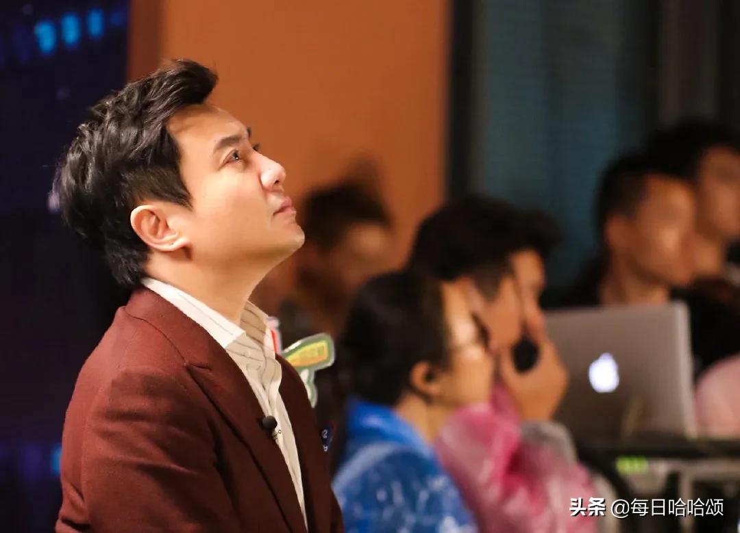 沈腾小时候的照片大全,沈腾小时候挨过打吗