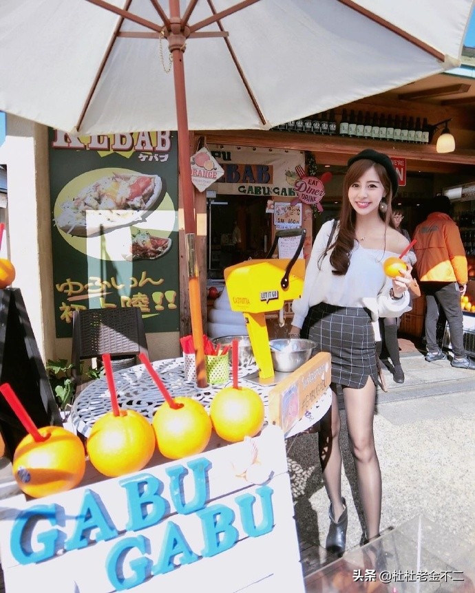 虎航美女空姐瑞塔儿，这腿很玩年