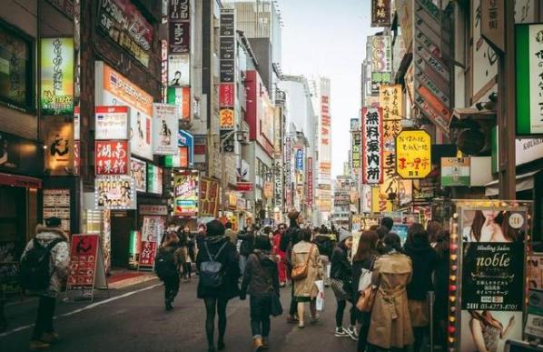 为啥日本说中国同文同种,为什么中国人和日本人长相更相似