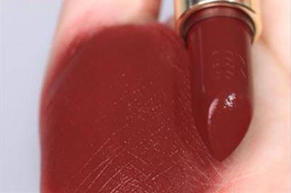 心甘情愿的被“口红经济”套路：口红就是生活的百忧解