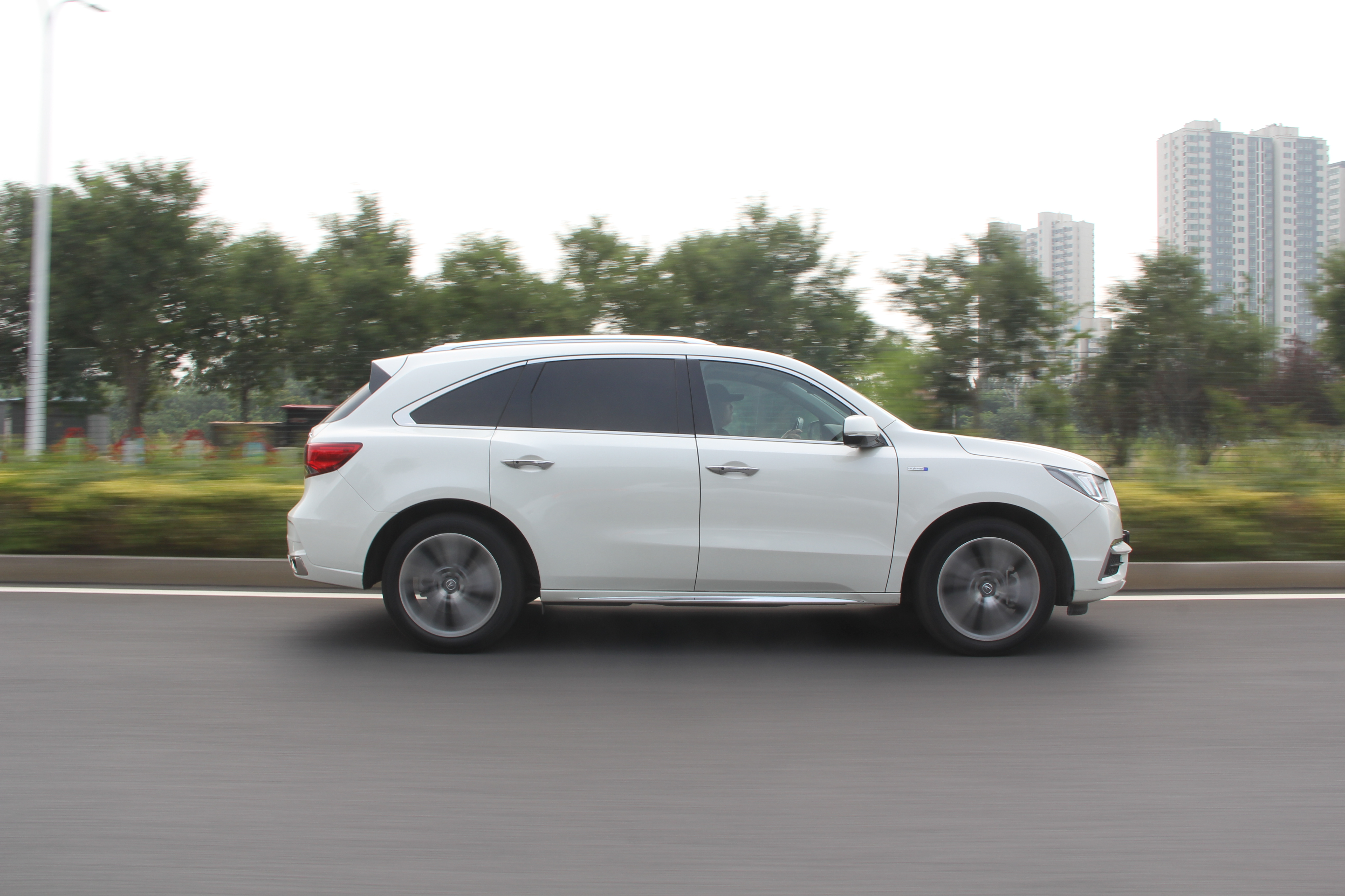 讴歌mdx驭弯乐趣篇,一款很有范儿的讴歌mdx来啦