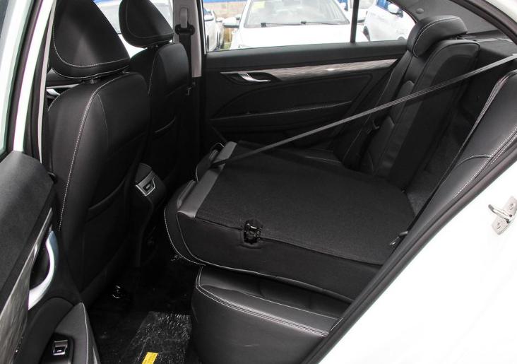 吉利帝豪6座车,吉利帝豪第四代最新款6.99万