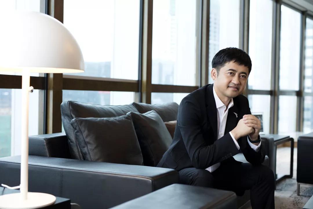 硬核闽商！17岁穷小子独闯北京，今创立1891.36亿市值公司