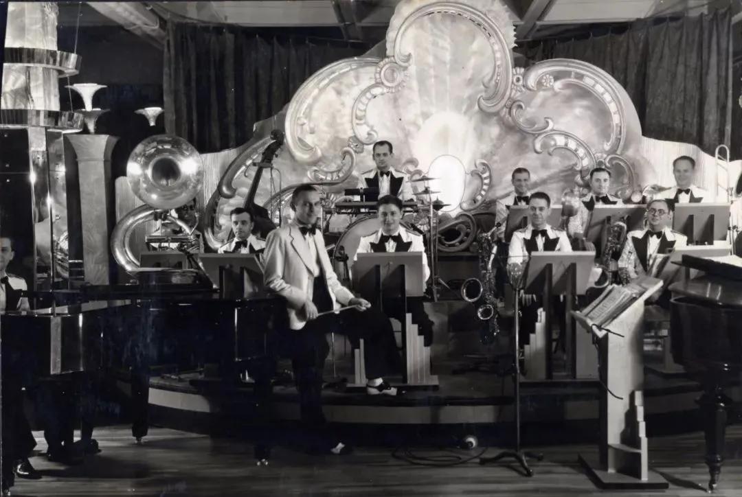 现代歌舞厅,现代舞厅