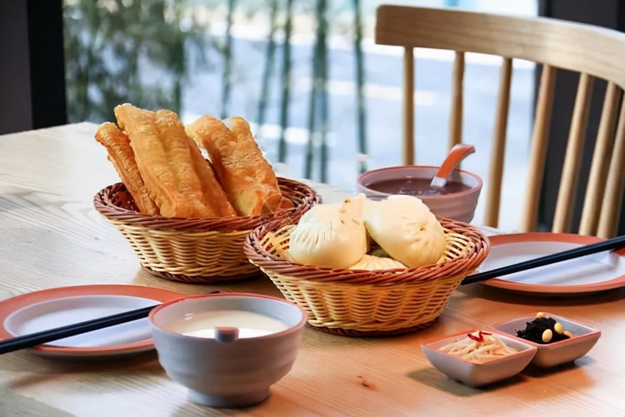 胃不舒服消化科医生给你6条建议,消化内科主任教你判断胃病