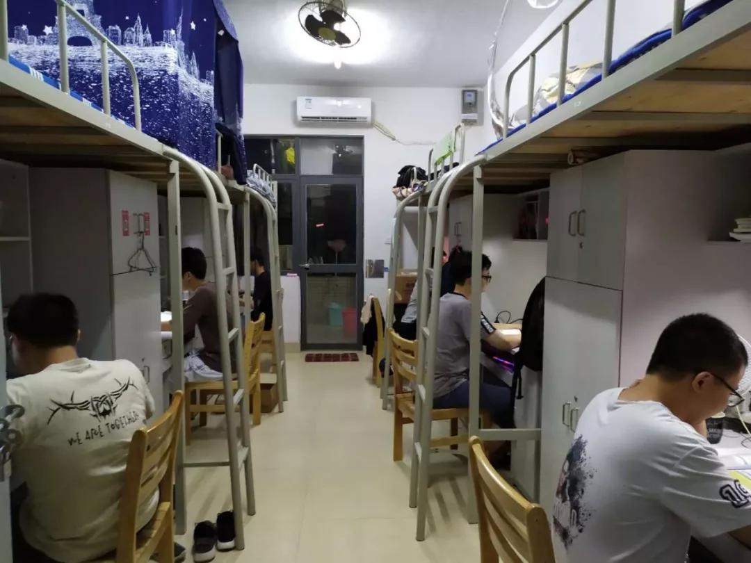 学考热门学校,学考热门专业院校