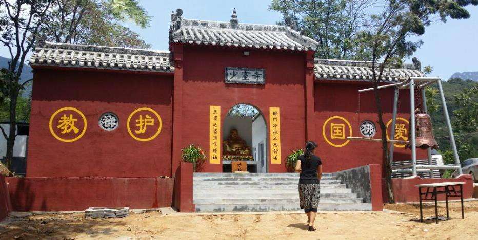 嵩山佛寺遍山坳：成千上百均有名