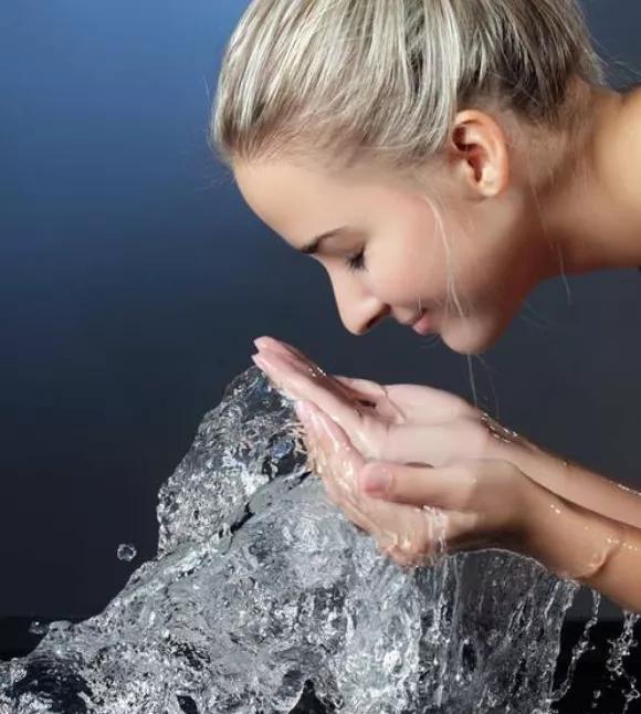 干燥皮肤瘙痒用什么药有效,皮肤皲裂干燥还伴有痒怎么办