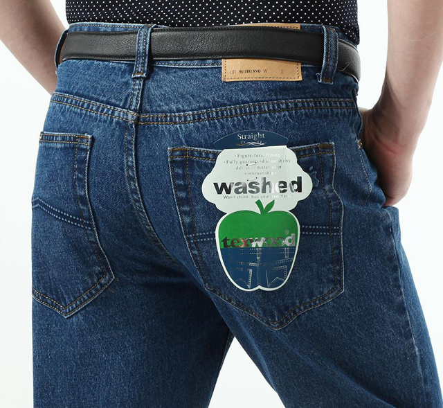 90年代的“潮男”：身穿梦特娇，脚踏老人头，手拿都彭