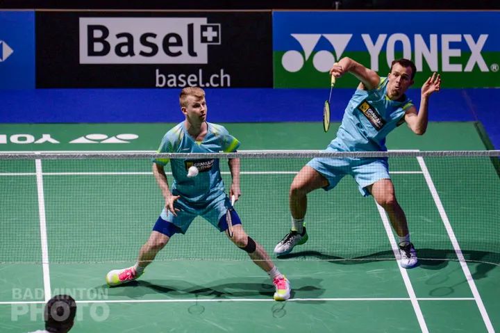 羽毛球专家把脉反手搓球,羽毛球专家把脉视频教程