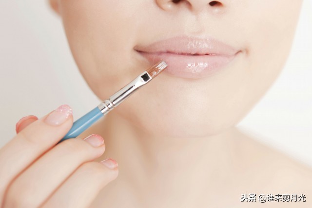 口红如何卸妆最干净,嘴上的口红怎么擦掉