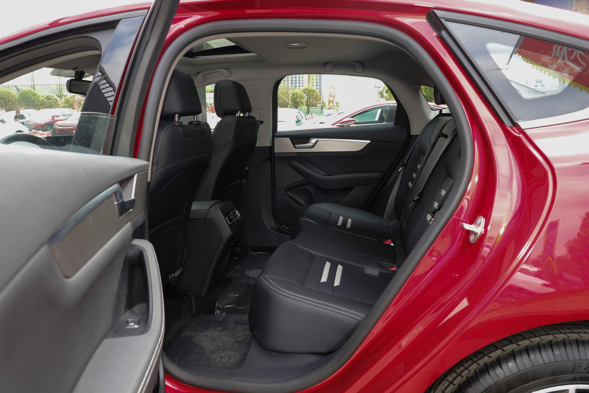 8万左右动力强劲的轿车,7-9万元外观动感配置合理的家轿