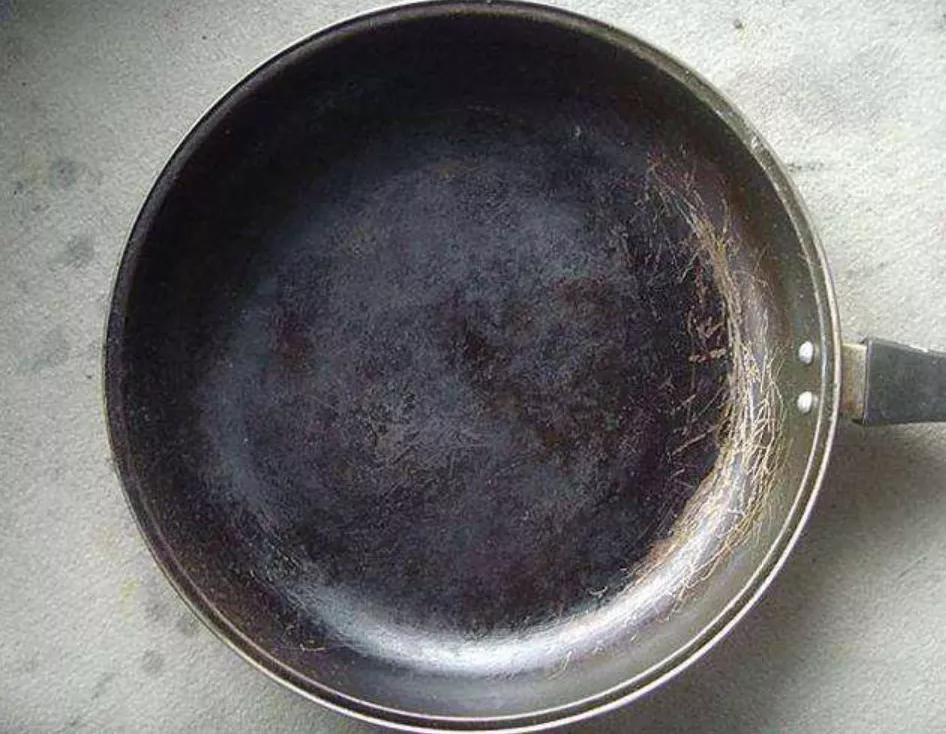 带锤花的章丘铁锅是真的吗,章丘铁锅到底是不是骗局