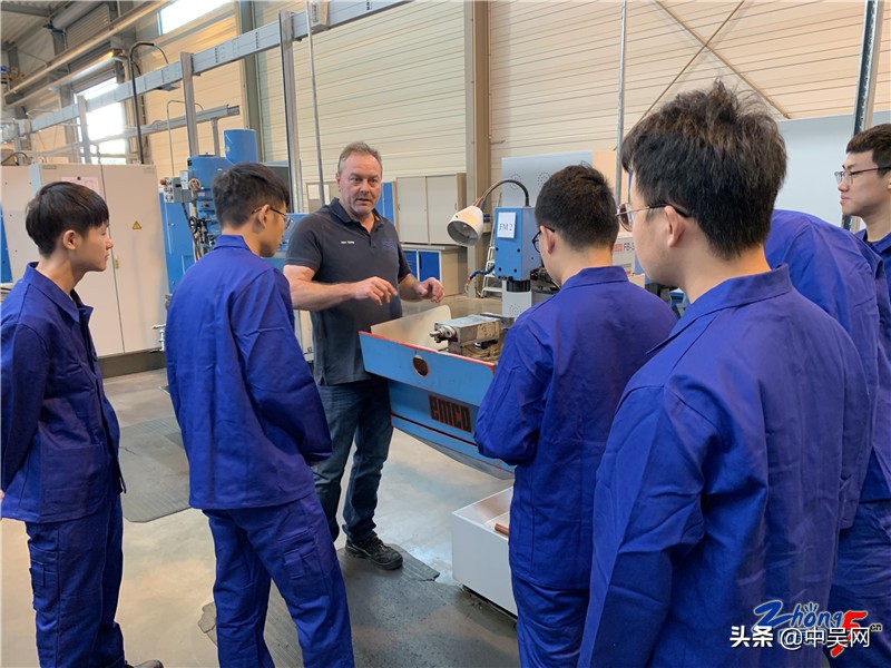 坚守初心笃行致远再出发,坚守初心再出发完整版