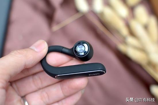 閰锋垜x1,閰锋垜鏃犵嚎鑰虫満x1